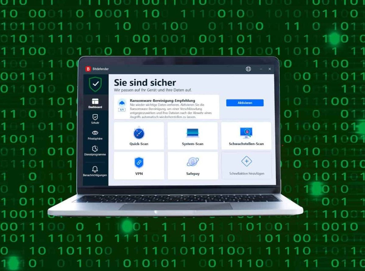 Ein aufgeklapptes Laptop steht auf einem Matrix Hintergrund