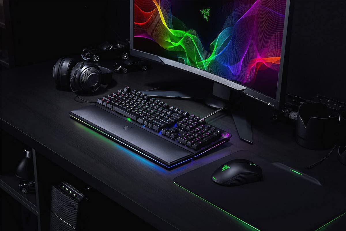 Viele Produkte von Razer nebeneinander