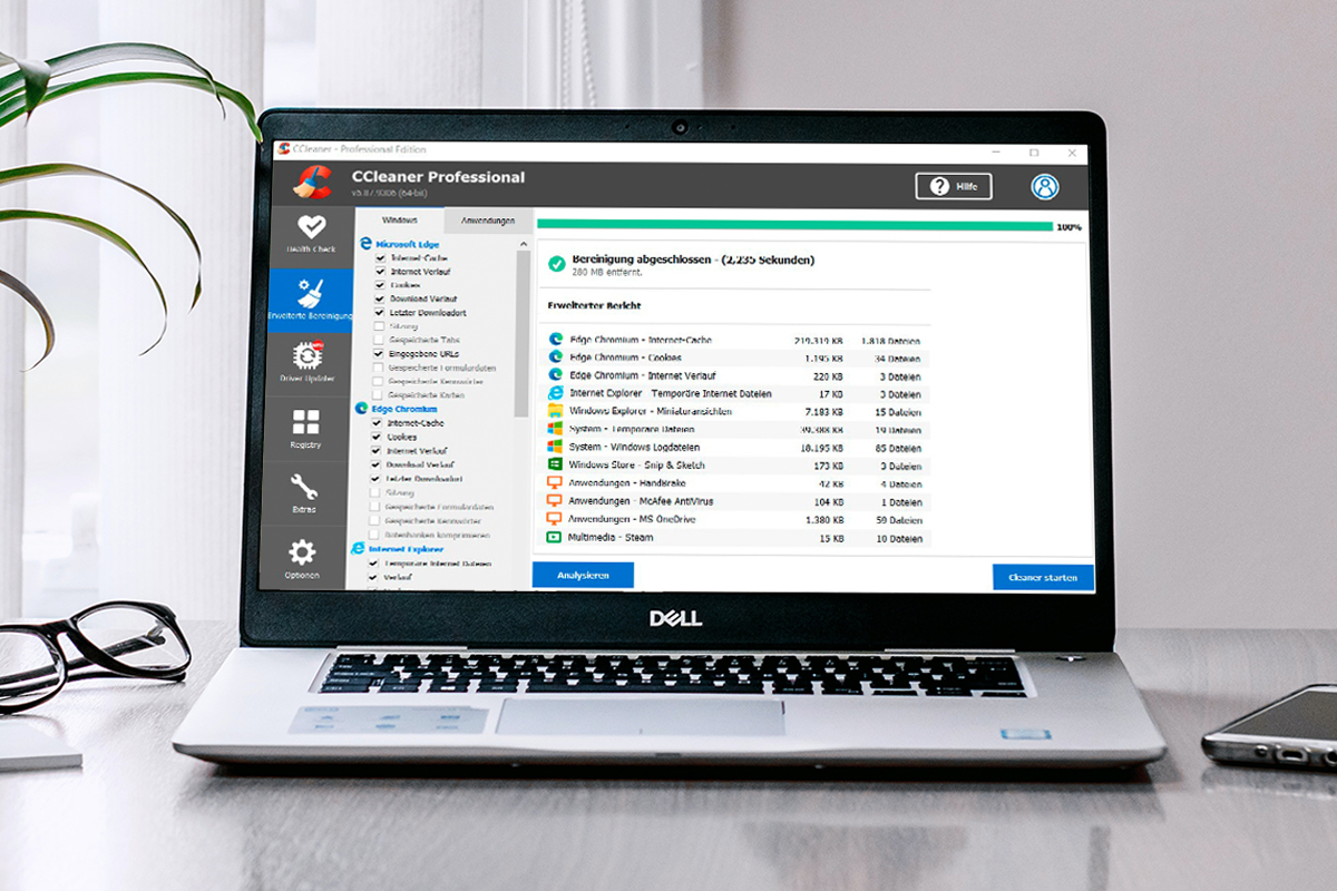 Notebook mit CCleaner Professional auf dem Screen