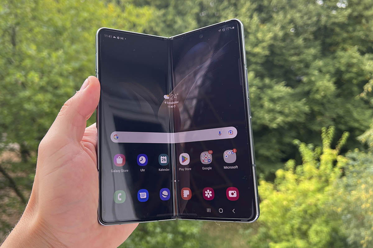 Das Samsung Galaxy Z Fold4 aufgeklappt