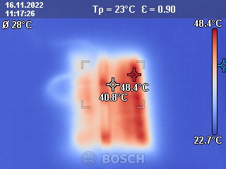 Detailansicht Heizdecke fotografiert mit Wärmebildkamera, so werden einzelne Heizdrähte sichtbar. Produkt: Stoov Big Hug