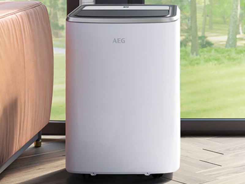 Produktbild AEG Klimagerät im Wohnzimmer