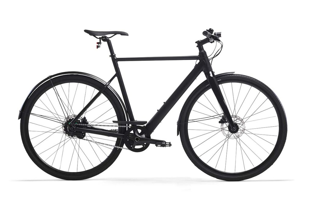 Productshot schwarzes E-Bike