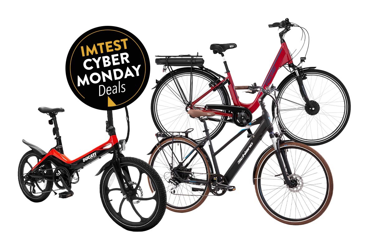 Drei Productshots von E-Bikes als Kollage beisammen auf weißem Hintergrund, dazu der Cyber Monday Button