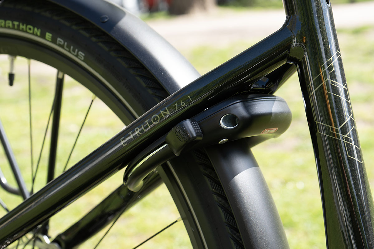 Detailaufnahme E-Bike Stevens E-Triton 7.6.1 Rahmenschloss.