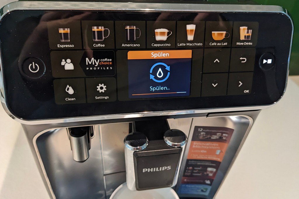 Display des Kaffeevollautomaten von Philips