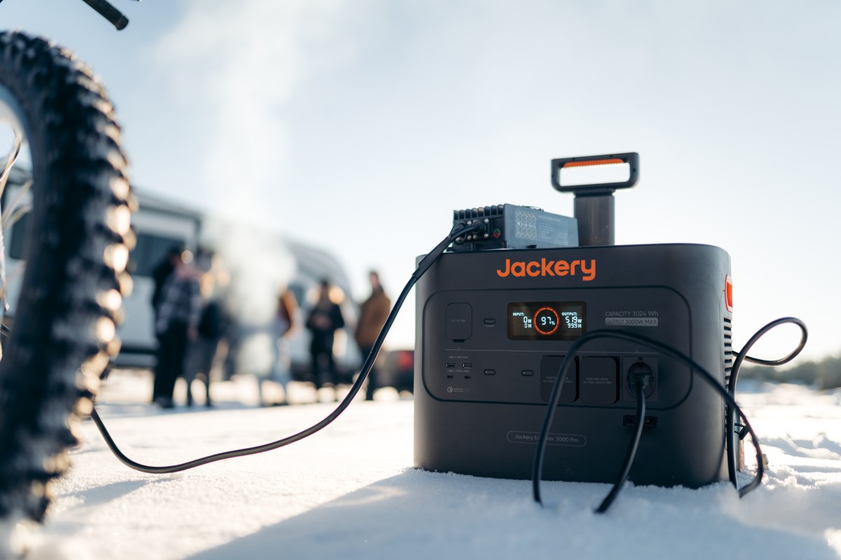 Exklusiver Black-Friday-Deal: Jackery-Powerstation + Panels jetzt günstig sichern