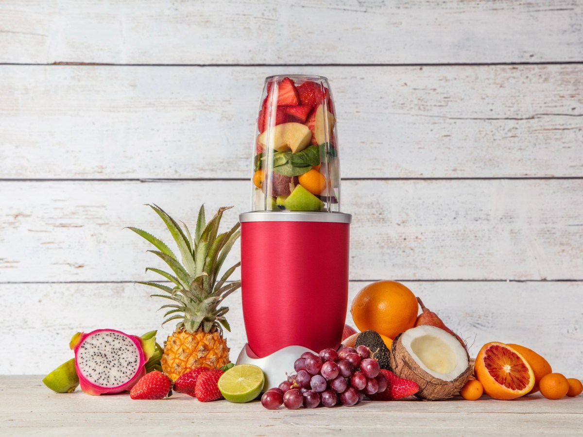 Smoothie Maker im Test: Die besten Mini-Standmixer im Überblick