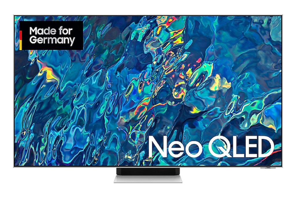 55 Zoll Fernseher von Samsung in direkter Ansicht vor weißem Hintergrund.